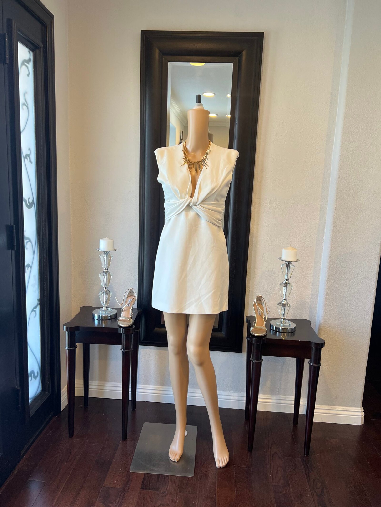 Off White Dress By Zara Size Small $34.99